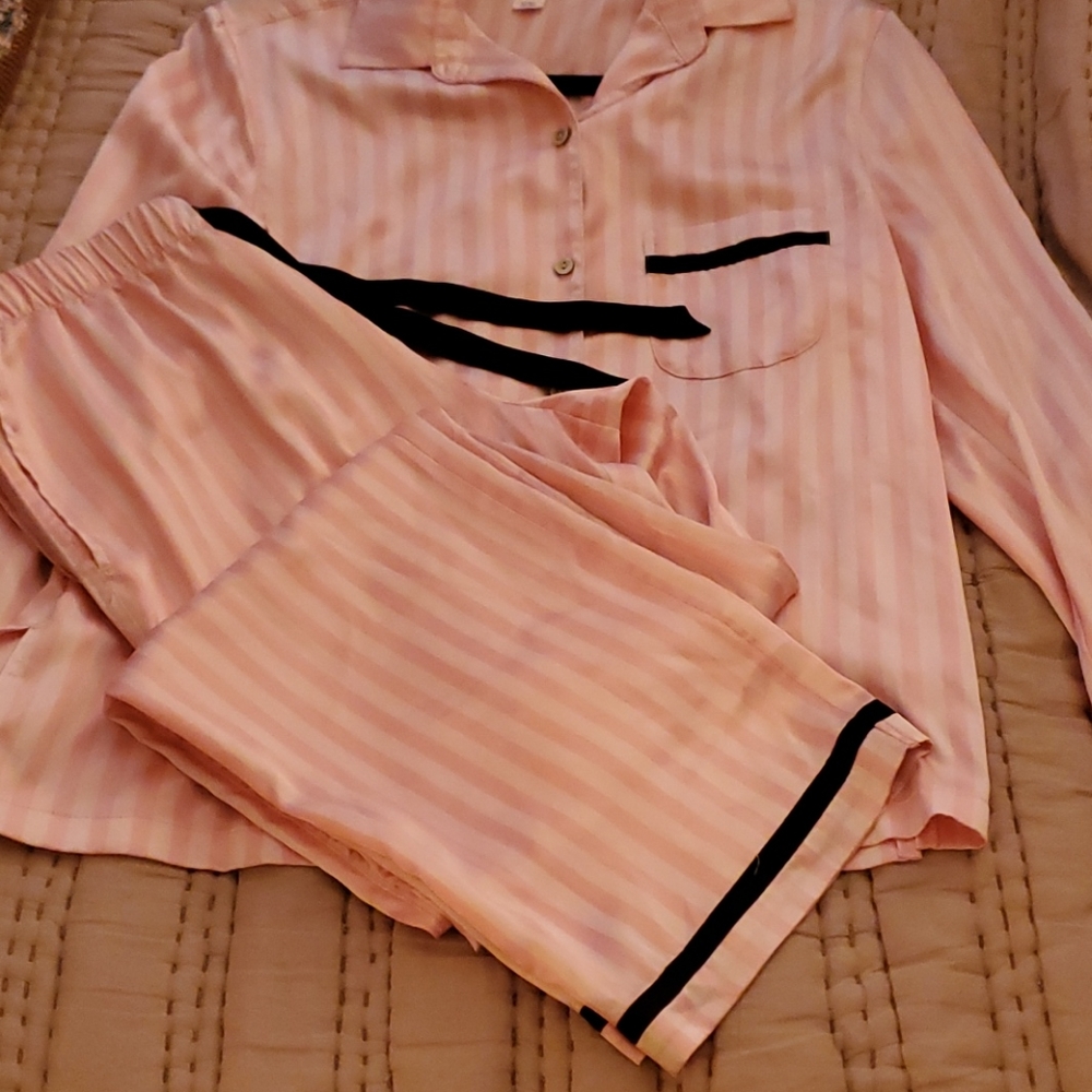 Victoria's Secret Pajama Set